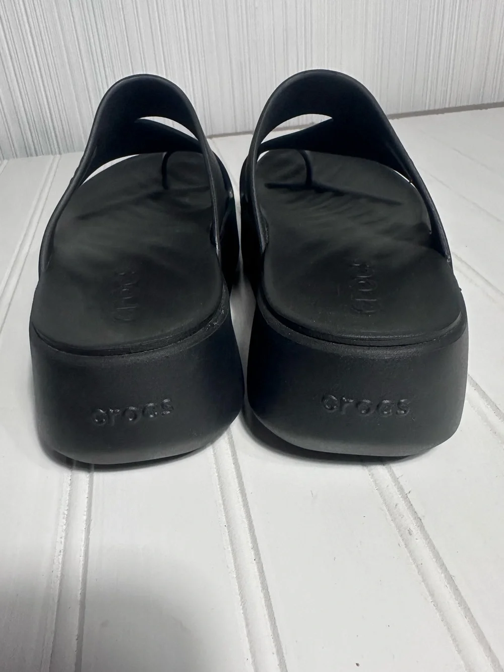 Crocs Getaway Platform Toe Loop sandals women’s 7 black